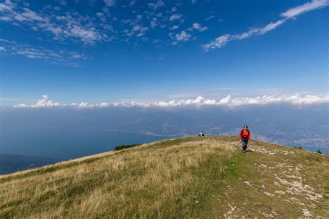 monte baldo sentieri da prada|rifugio telegrafico monte baldo.